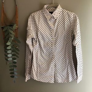8 Tall Banana Republic boomerang button-up shirt